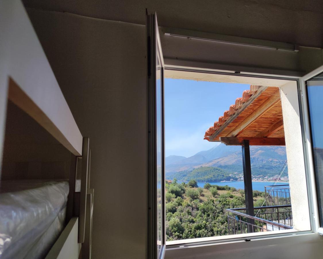 Filikur Hostel Himarë Eksteriør billede