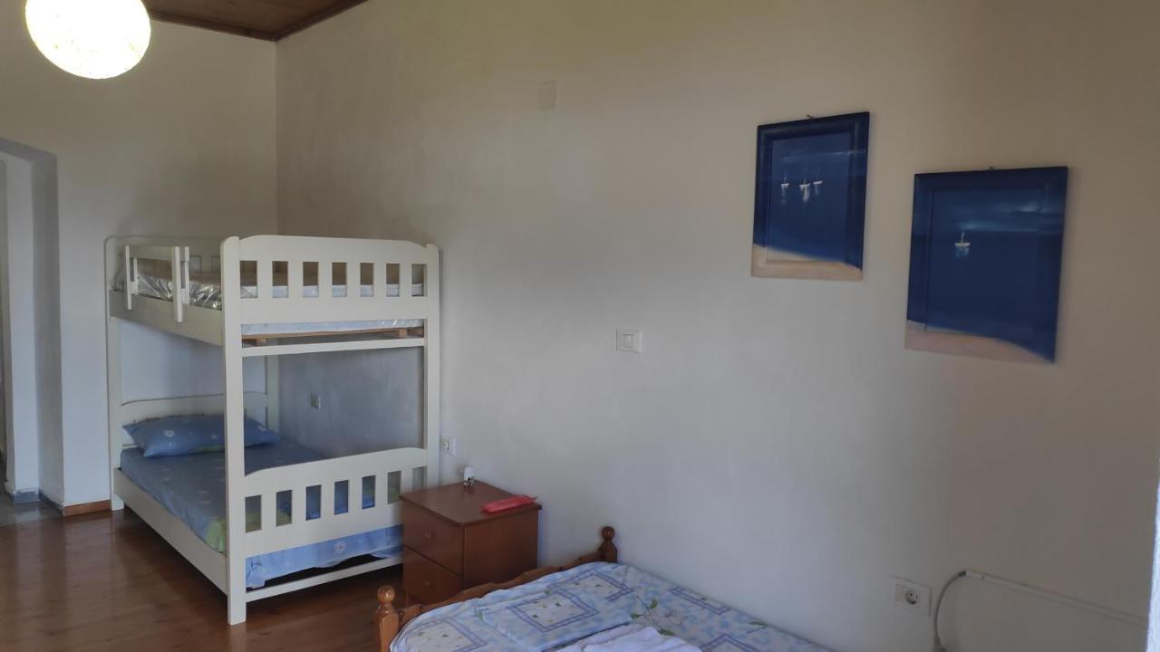 Filikur Hostel Himarë Eksteriør billede